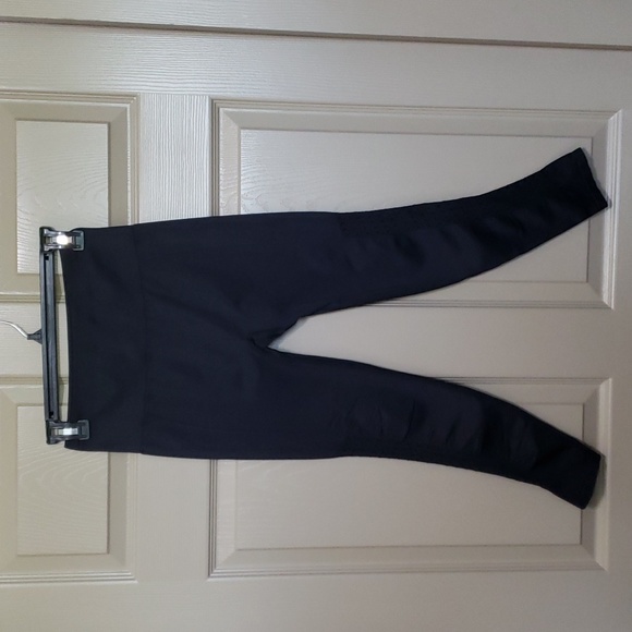69. Black fabletics leggings size small - Picture 1 of 2